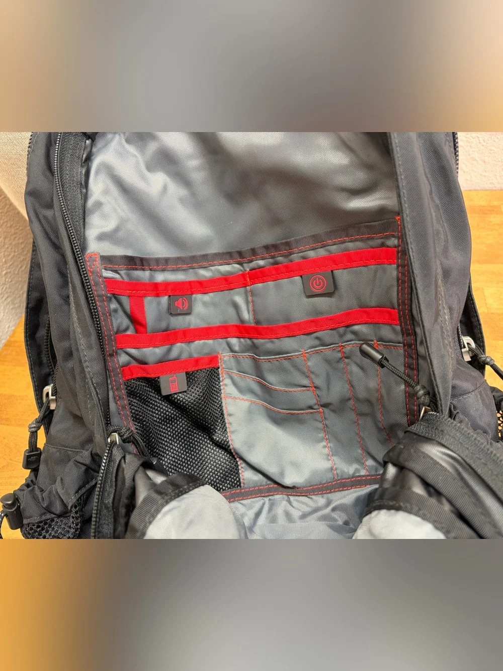 The North Face Recon Backpack Black Laptop Travel Hiking School FlexVent Daypack